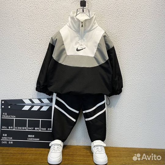 Костюм детский новый