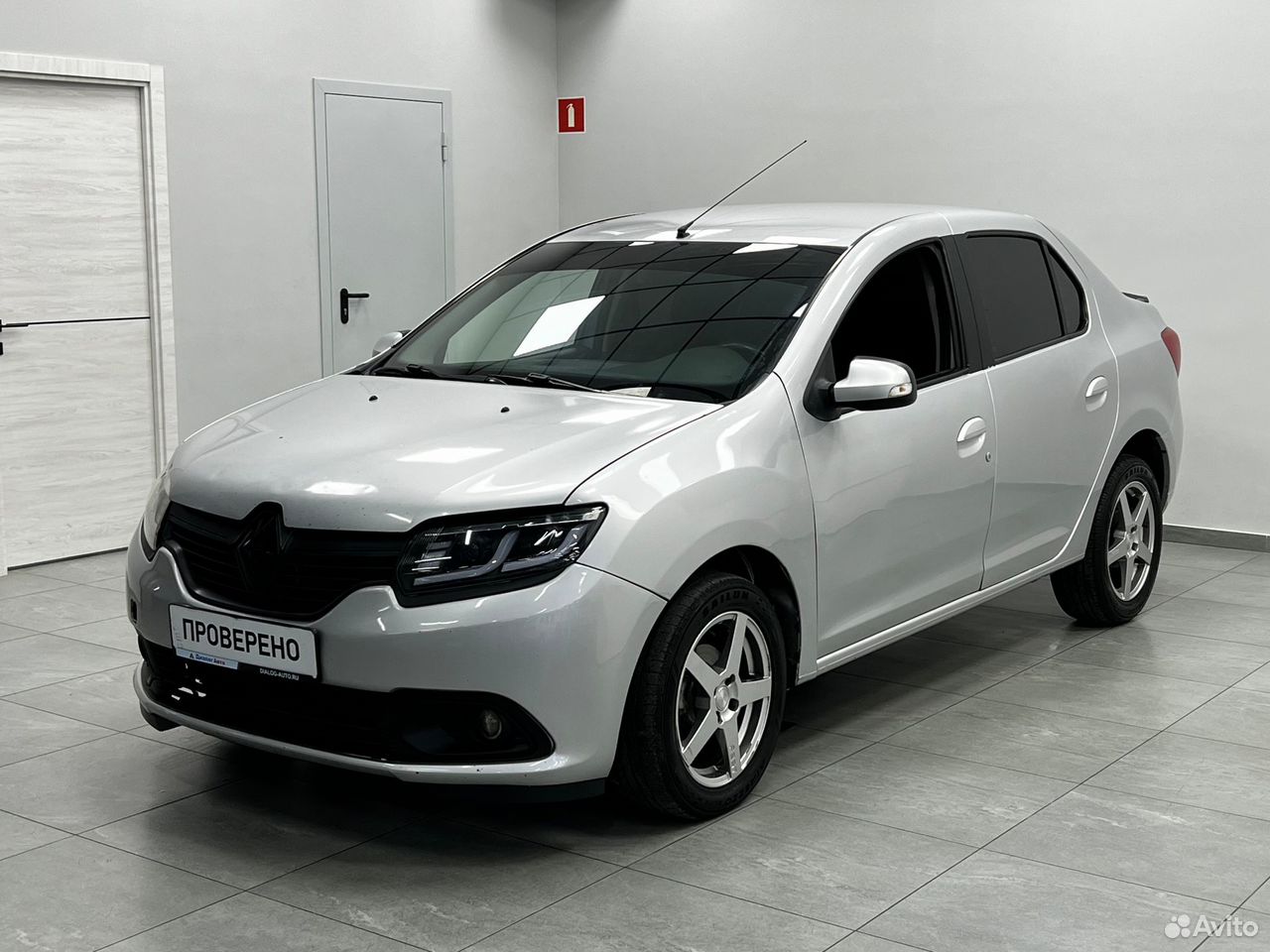 Renault Logan 1.6 AT, 2016, 173 676 км