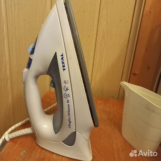 Утюг с парогенератором Tefal