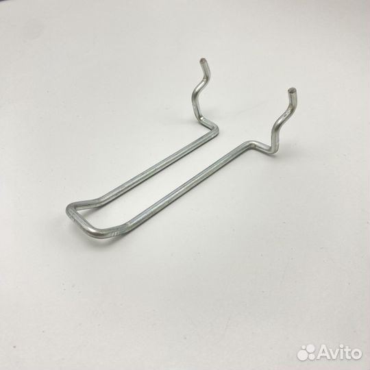 Еврокрючок для перфорированной панели L100мм d4