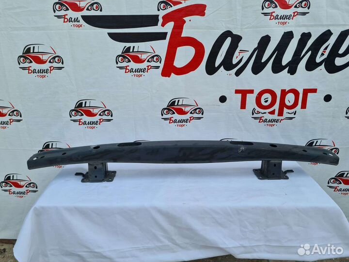 Усилитель заднего бампера Volkswagen Transporter