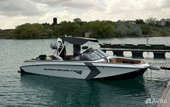 Катер-Буксировщик Super Air Nautique G25 2016