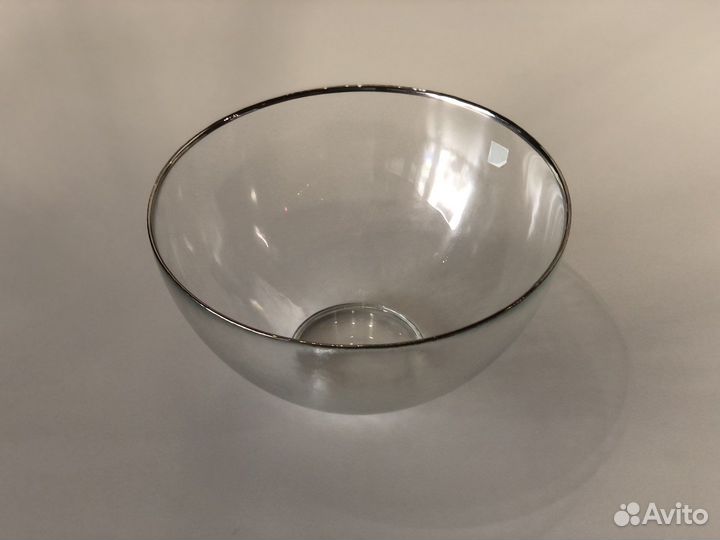 Салатник с платиной, средний. 