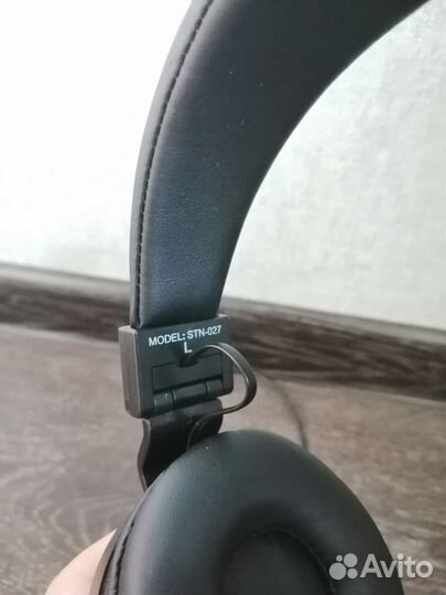 Проводные наушники