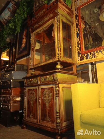Антикварный буфет