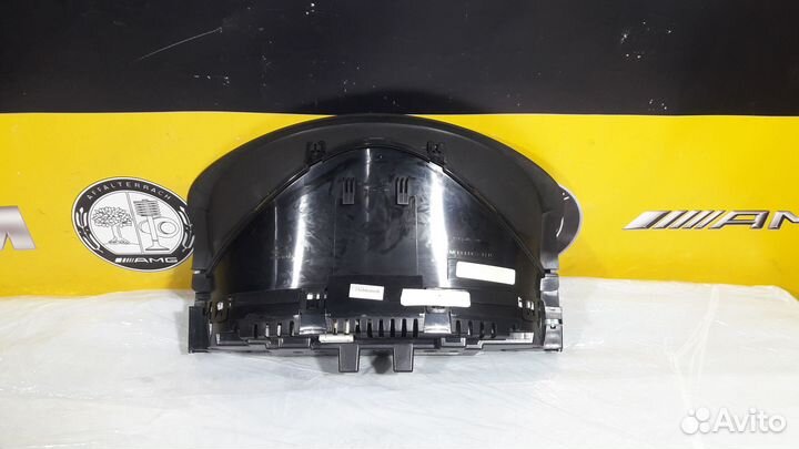 Приборная панель Mercedes W203