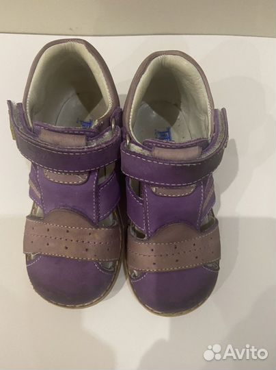 Продам детские туфли 23 р. турция