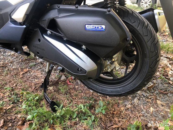 Honda PCX гибрид новый