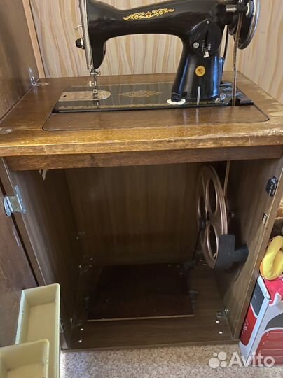 Швейная машинка