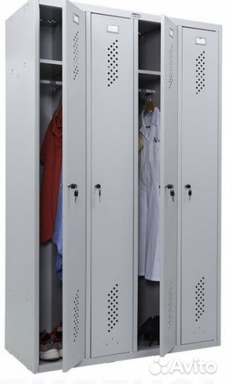 Металлический шкаф для раздевалок