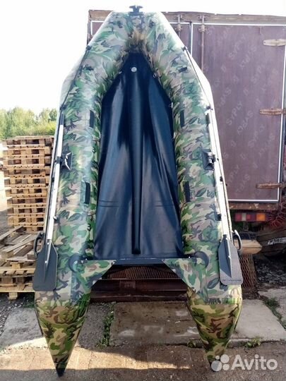 Моторная лодка