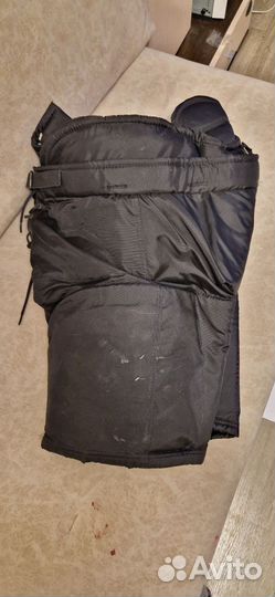 Продаются хоккейные шорты и краги