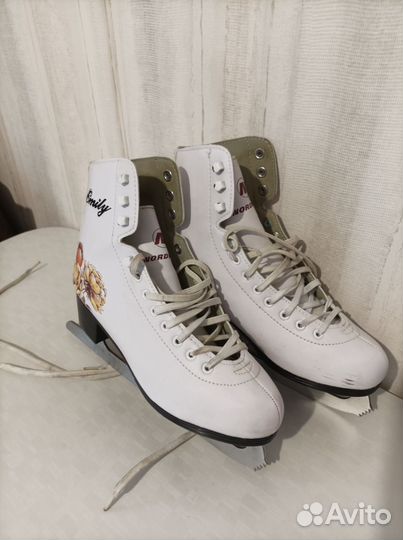 Коньки фигурные 38 размер