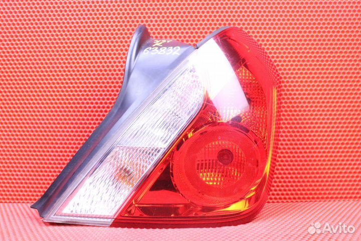 Фонарь задний правый Nissan Teana J31 QR20DE 26550
