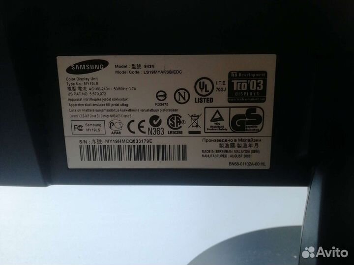 Монитор Samsung