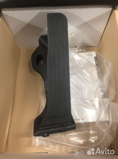 Педаль газа в сборе foodtests б/у 1K1.723.503.BA о