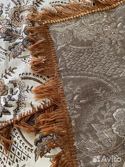 Накидки на диван и два кресла