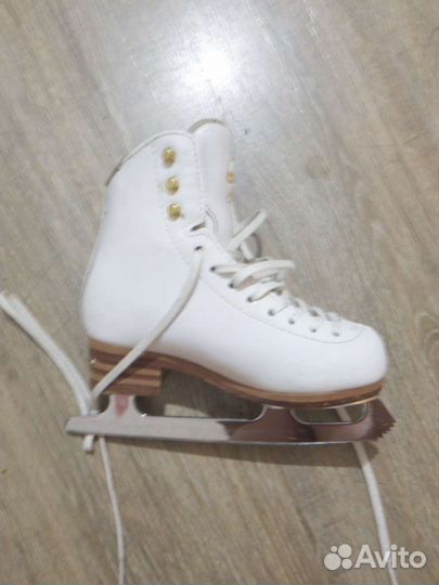 Фигурные коньки jackson elle