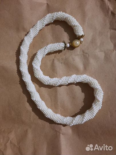 Колье жгут из бисера