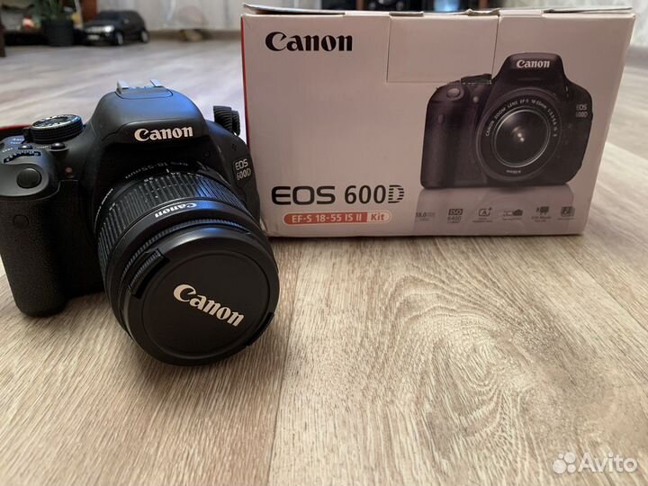 Зеркальный фотоаппарат