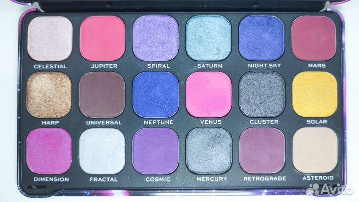 Тени для век Revolution Pro