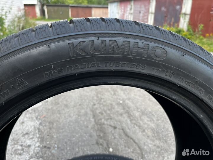 Kumho WinterCraft WS71 235/50 R19 103V