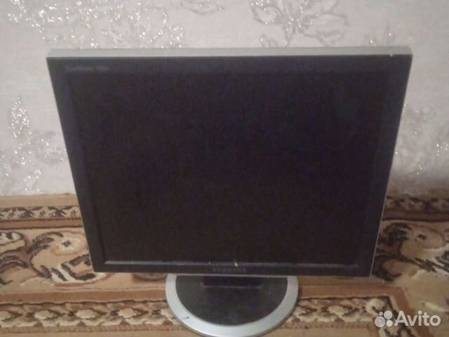 Монитор Samsung