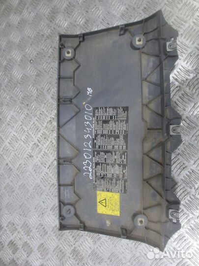 Крышка блока предохранителей Mercedes-Benz A940680