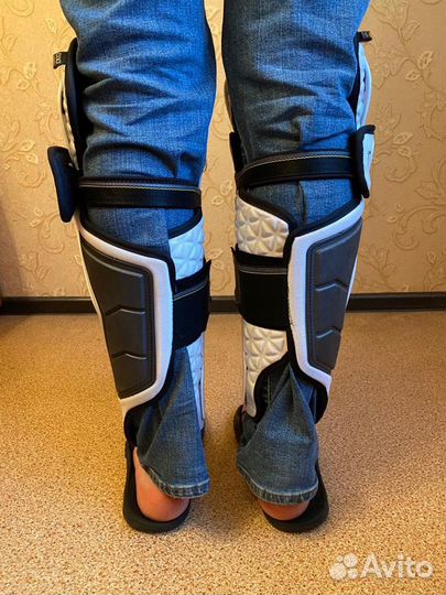 Хоккейные щитки