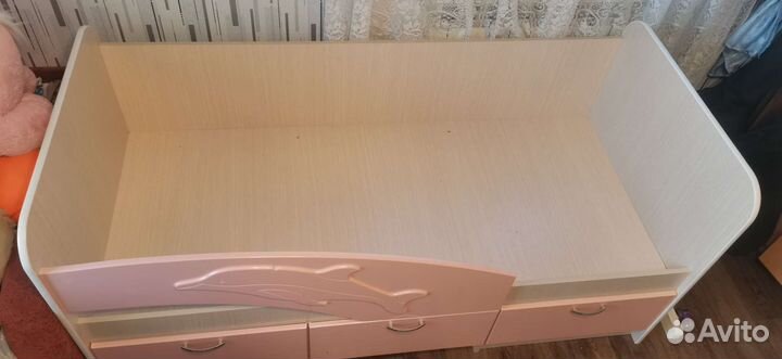 Детская кровать с матрасом