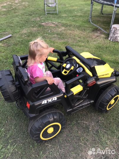 Детский электромобиль джип