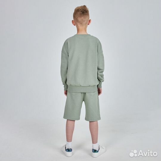 Костюм для мальчика 152-158 новый