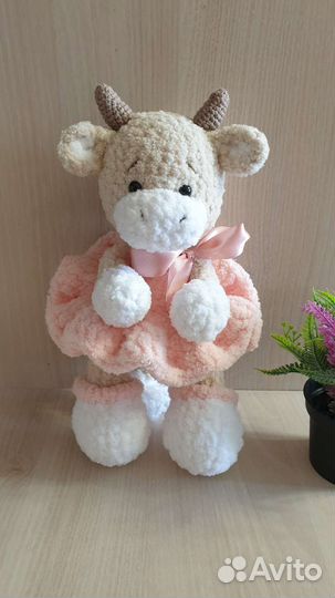Игрушка ручной работы.Коровка. Вязаная игрушка