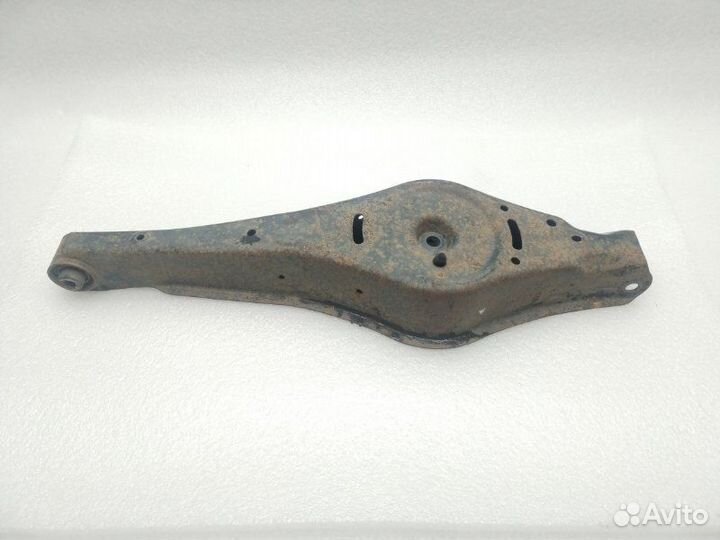 Рычаг поперечный задний Volkswagen Passat B7 cdab