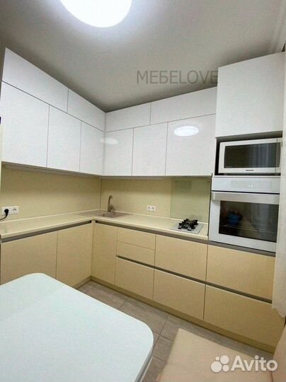 Кухонный гарнитур новый в рассрочку
