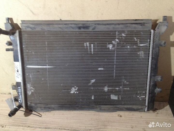 Радиатор двс передний Skoda Octavia tour или 1U