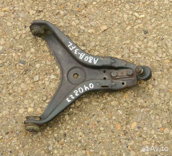 Рычаг передний левый Audi 80 B3