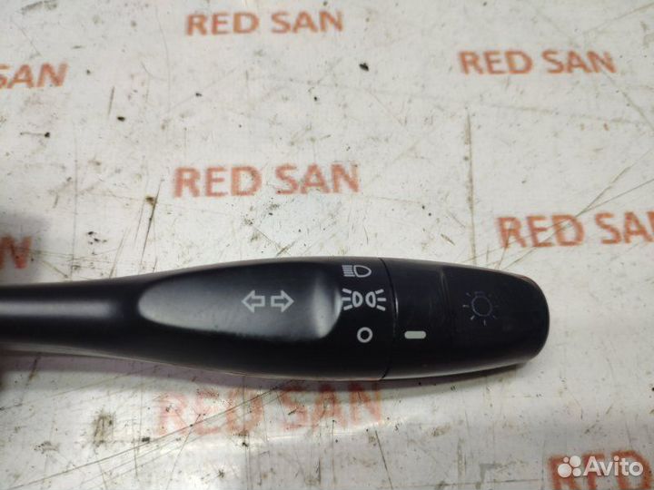 Переключатель поворотов Mitsubishi Pajero Sport