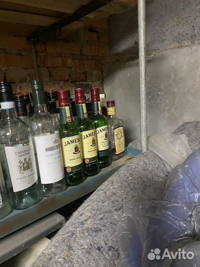 Бутылка стеклянная коньячная/виски