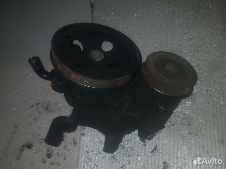 Насос гура мицубиси каризма