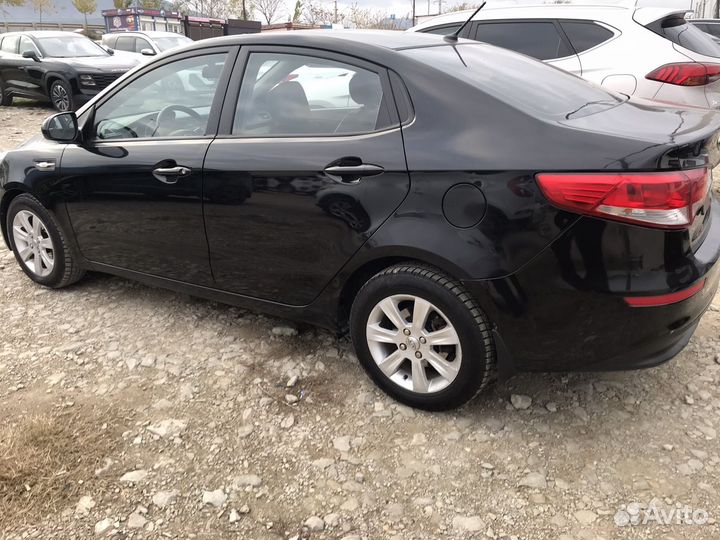 Kia Rio 1.4 AT, 2015, 299 000 км