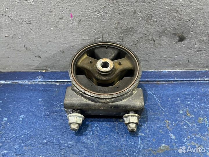 Подушка двигателя передняя Suzuki Sx4 YB YA