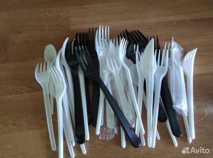 Одноразовые вилки ложки ножи