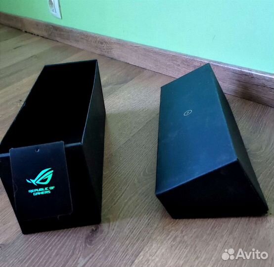 Коробка ноутбука asus ROG Zephyrus Duo15 SE GX551Q