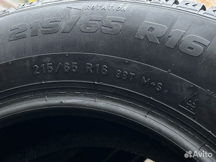 Pirelli Formula Ice 215/65 R16 102T