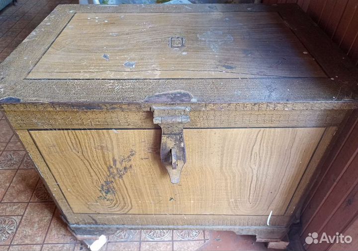 Сейф-сундук