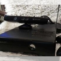 Xbox 360 slim + kinect