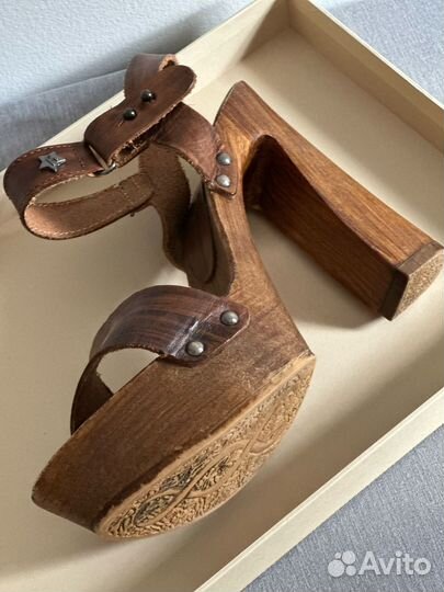 Босоножки женские 38 размер на высоком каблуке