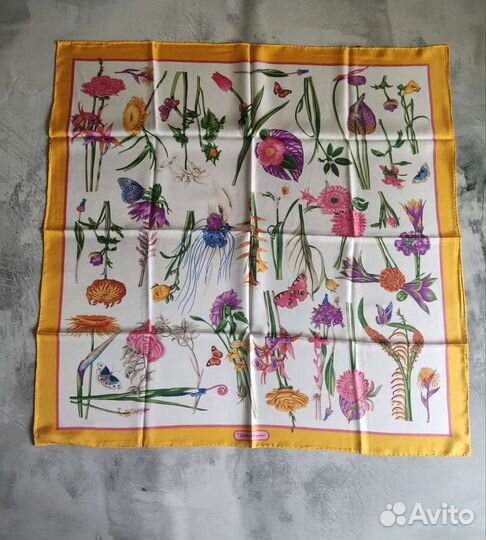 Salvatore Ferragamo шёлковый платок, Оригинал