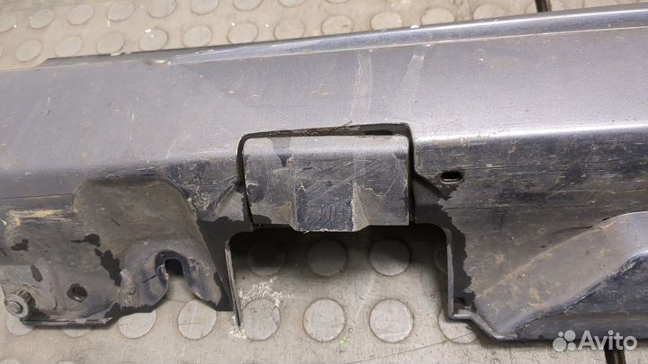 Накладка на порог правая передняя Mercedes C W205